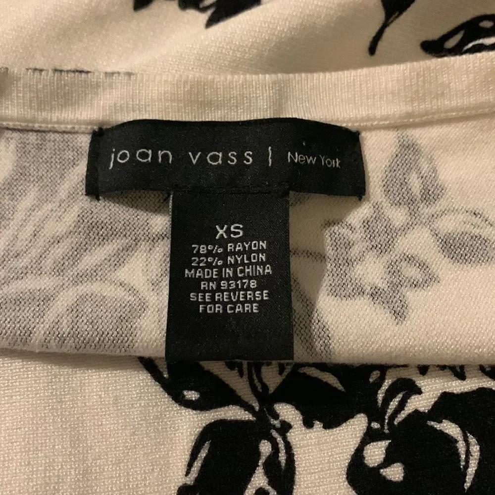Joan Vass 3/4 sleeve floral print blouse sz xs